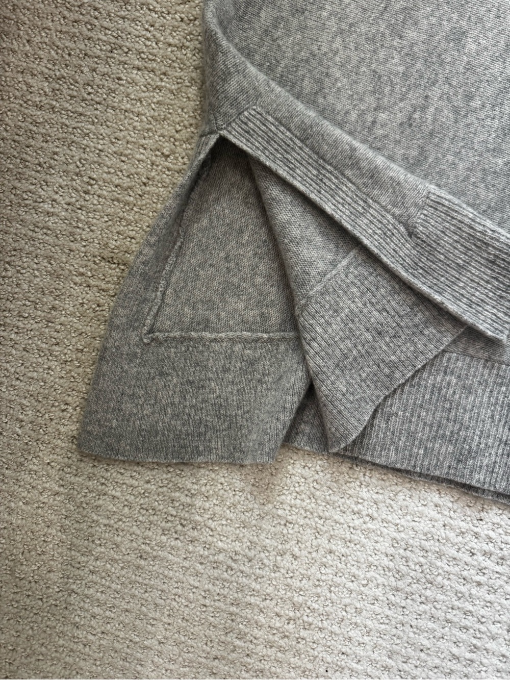 ANTONIO MELANI Light Gray Turtleneck Oversized Women's Sweater, cashmere blend - Picture 4 of 4